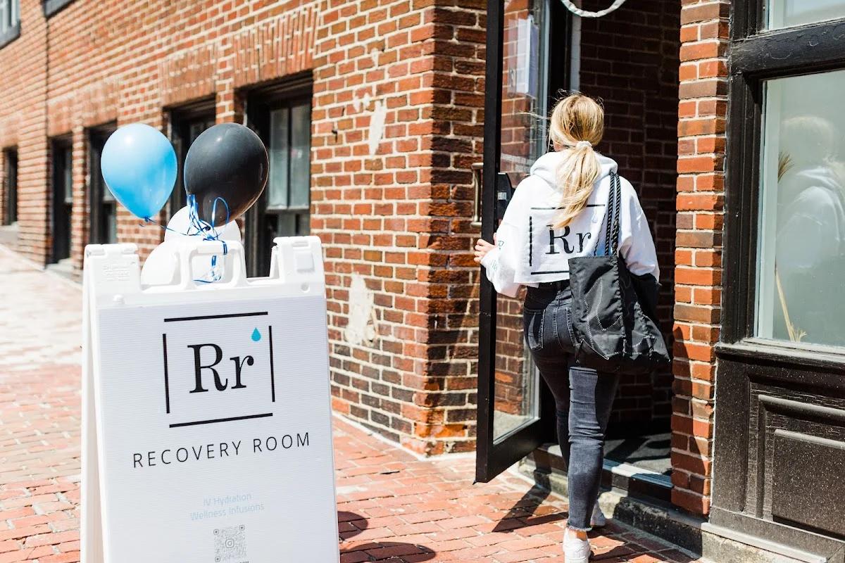 Recovery Room - Photo 2