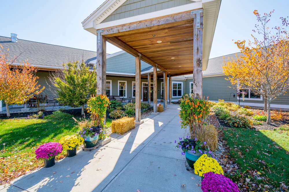 Horizons Living & Rehab Center - Photo 2