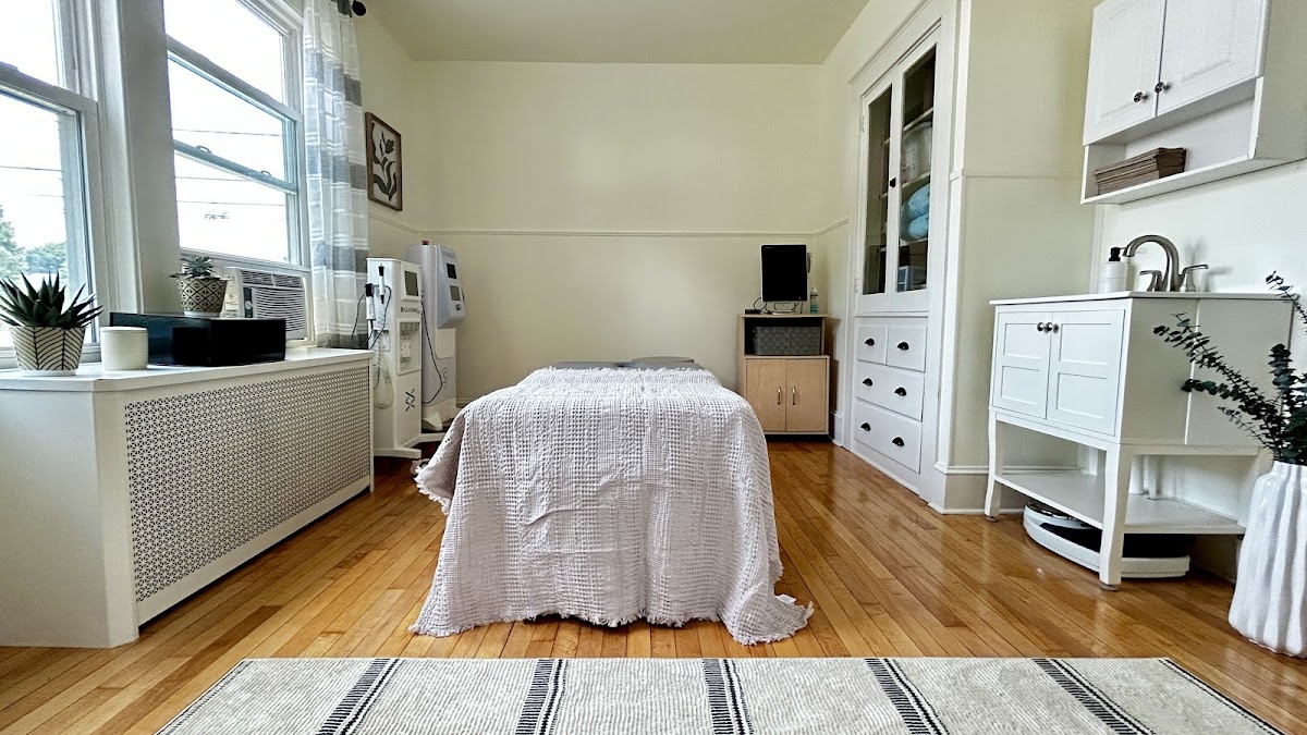 Leeward Health + Wellness - Photo 5